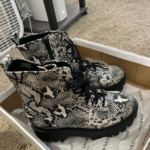Snakeskin Boots (US 7)